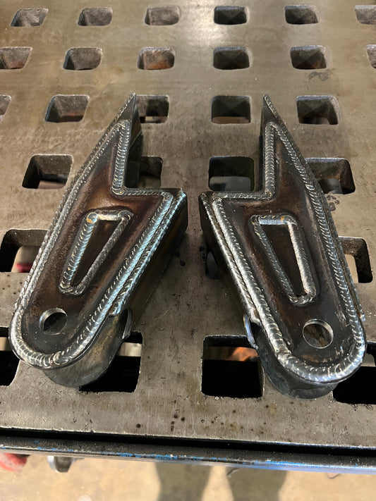 Universal beam mounts