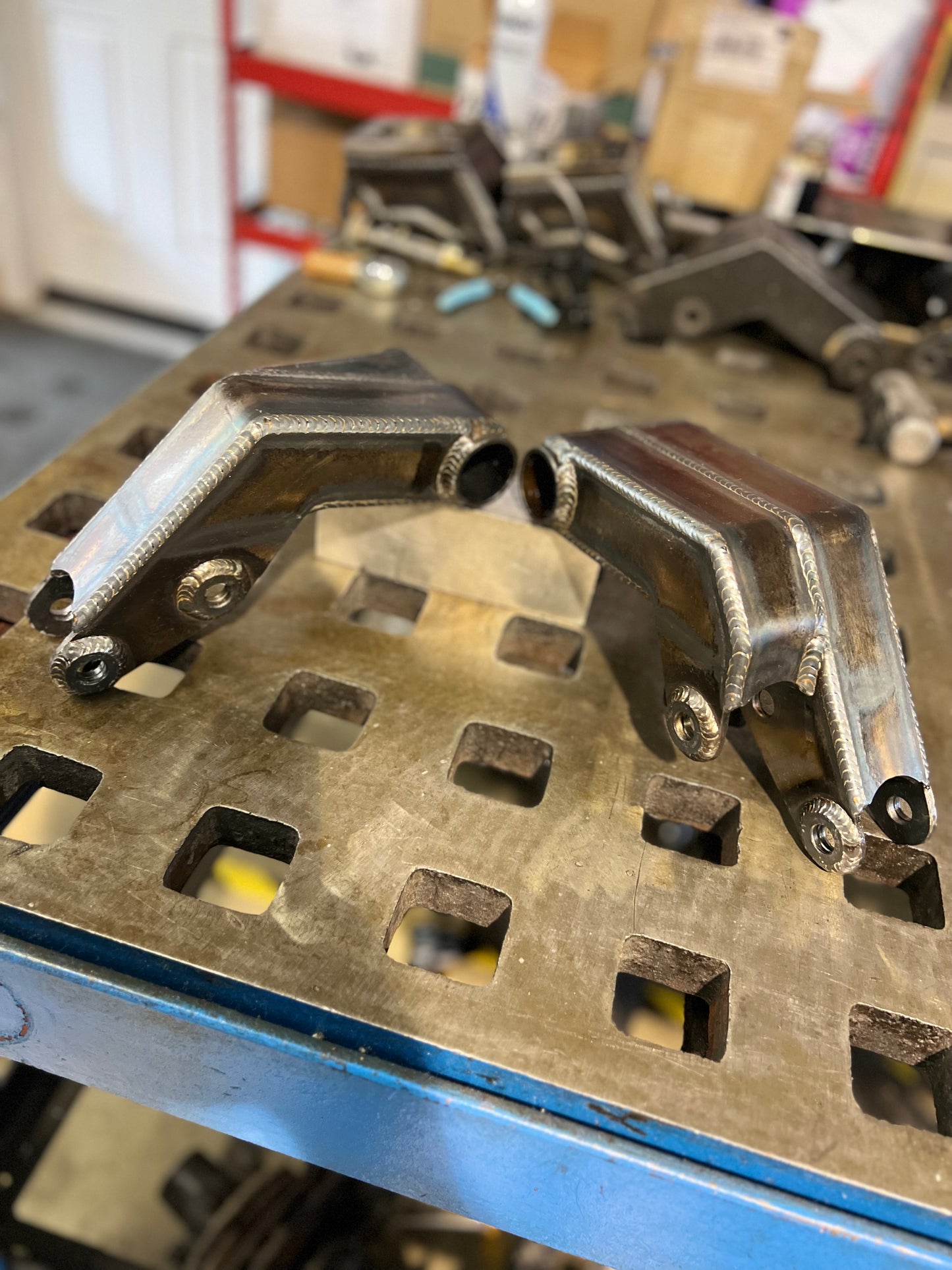 Universal steering swingers